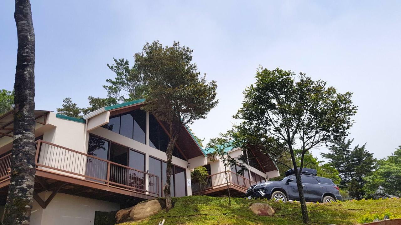 Green Forest Rustic Houses Monteverde Exterior photo