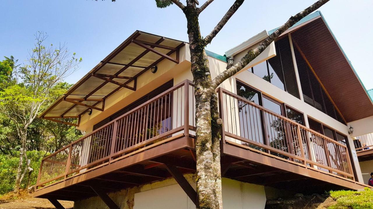 Green Forest Rustic Houses Monteverde Exterior photo